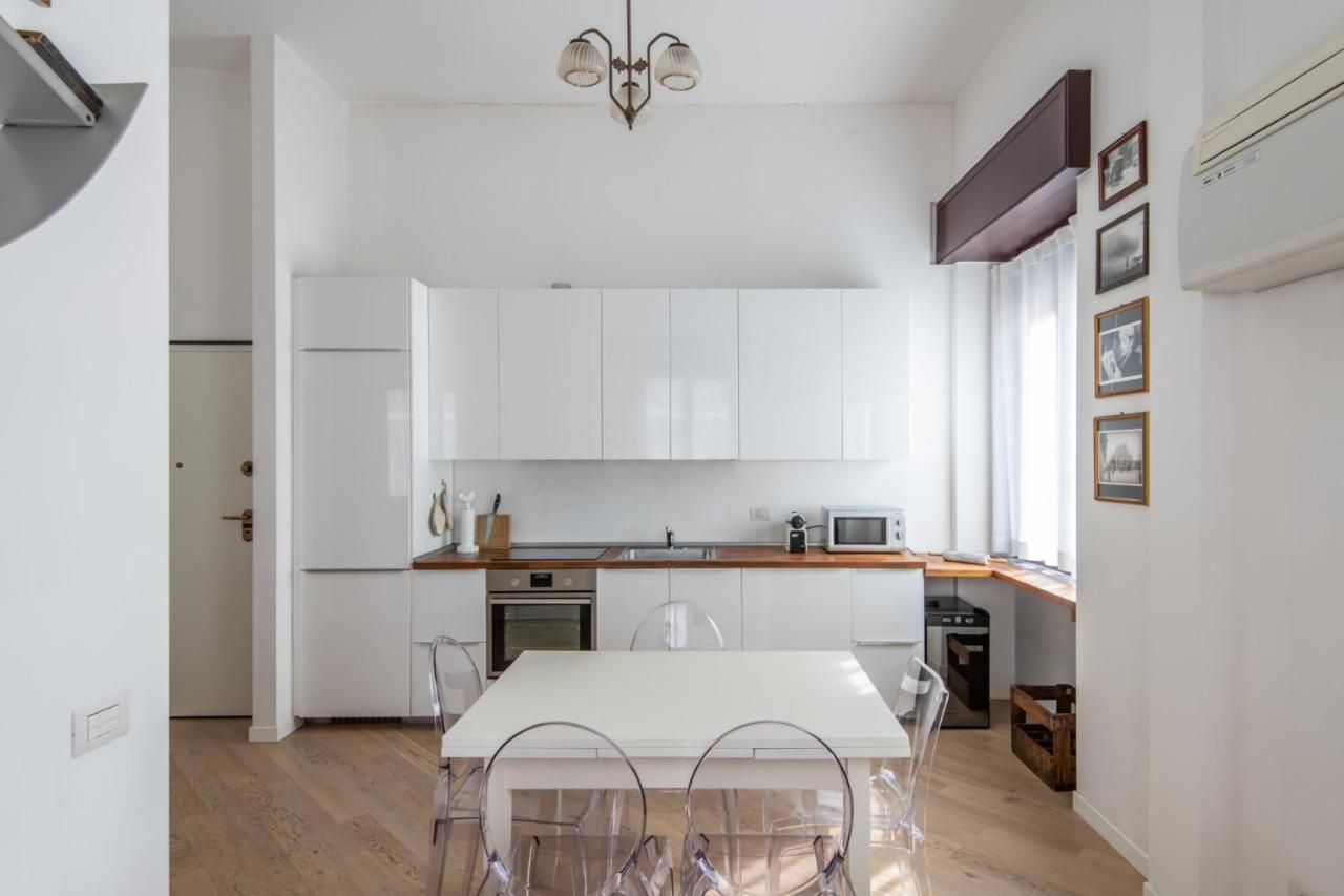 Easylife - Coccole E Comfort - Bilocale Caldo Ed Accogliente A Due Passi Dai Navigli E Metro Verde Milán Exterior foto